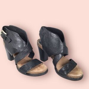 Sofft leather strappy heels